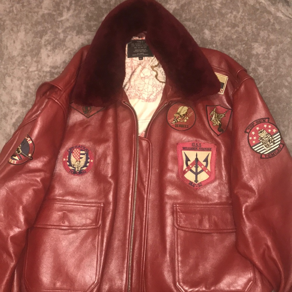 Original TOP GUN leather flight Bomber.